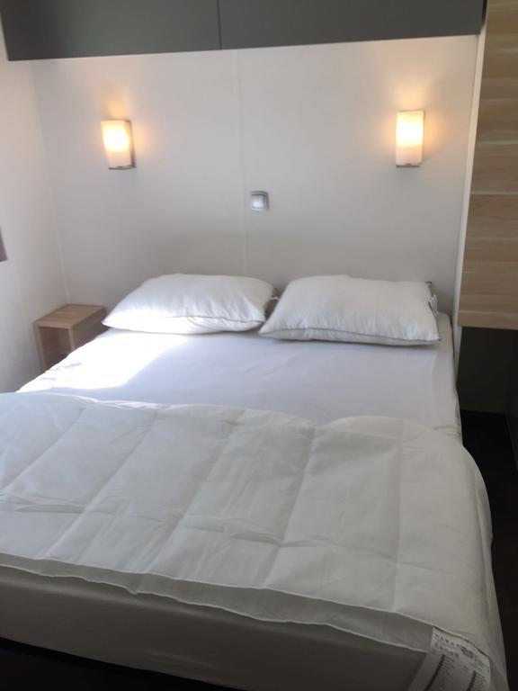 Chaletrent - Stacaravans Saint-Aygulf Hotell Fréjus Exteriör bild